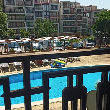 In Panorama Bay 2, Apartament *